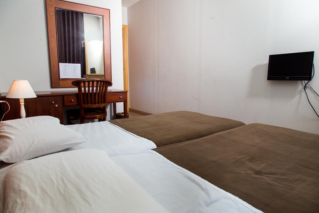 Hostal Lk Barcelona Bagian luar foto
