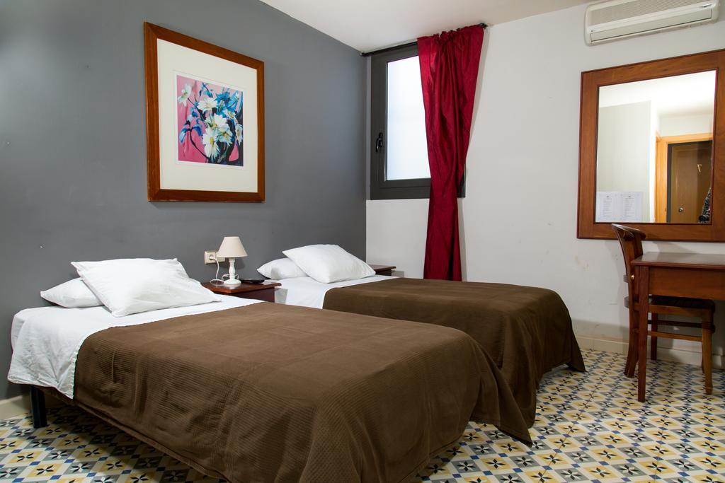 Hostal Lk Barcelona Bagian luar foto