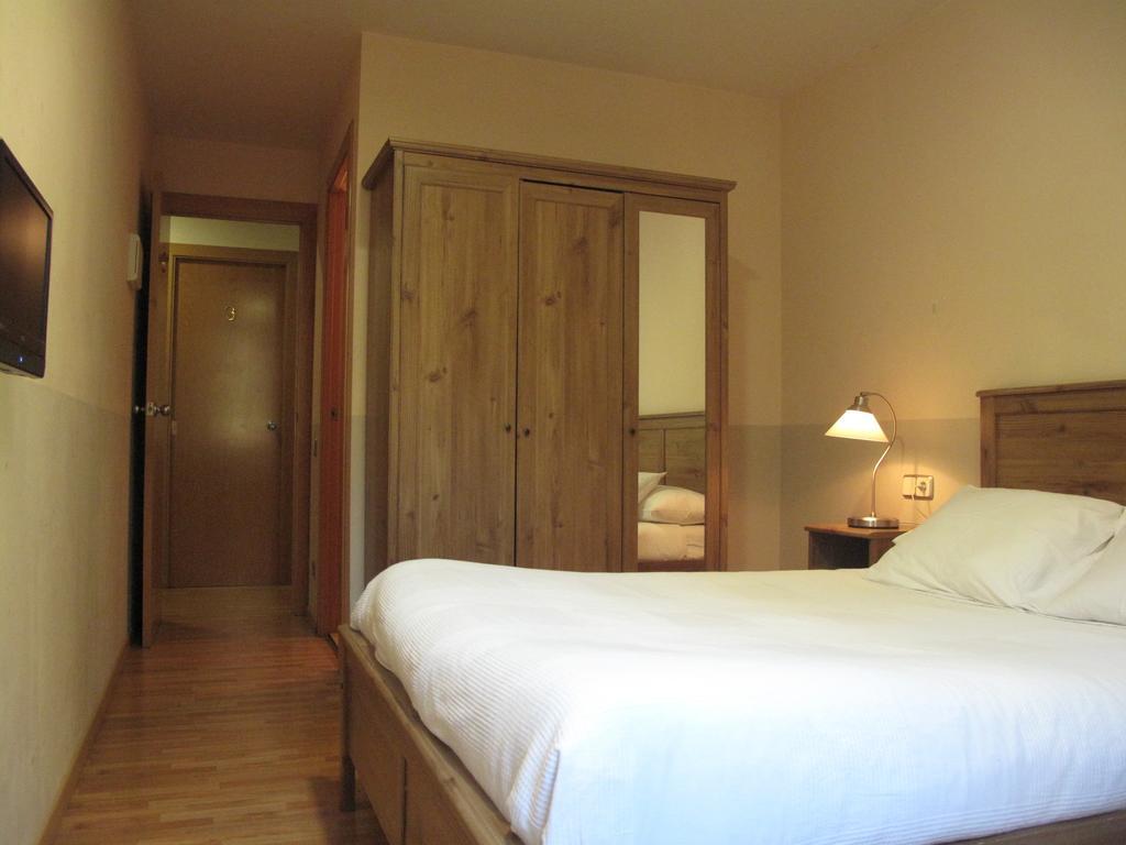 Hostal Lk Barcelona Bagian luar foto