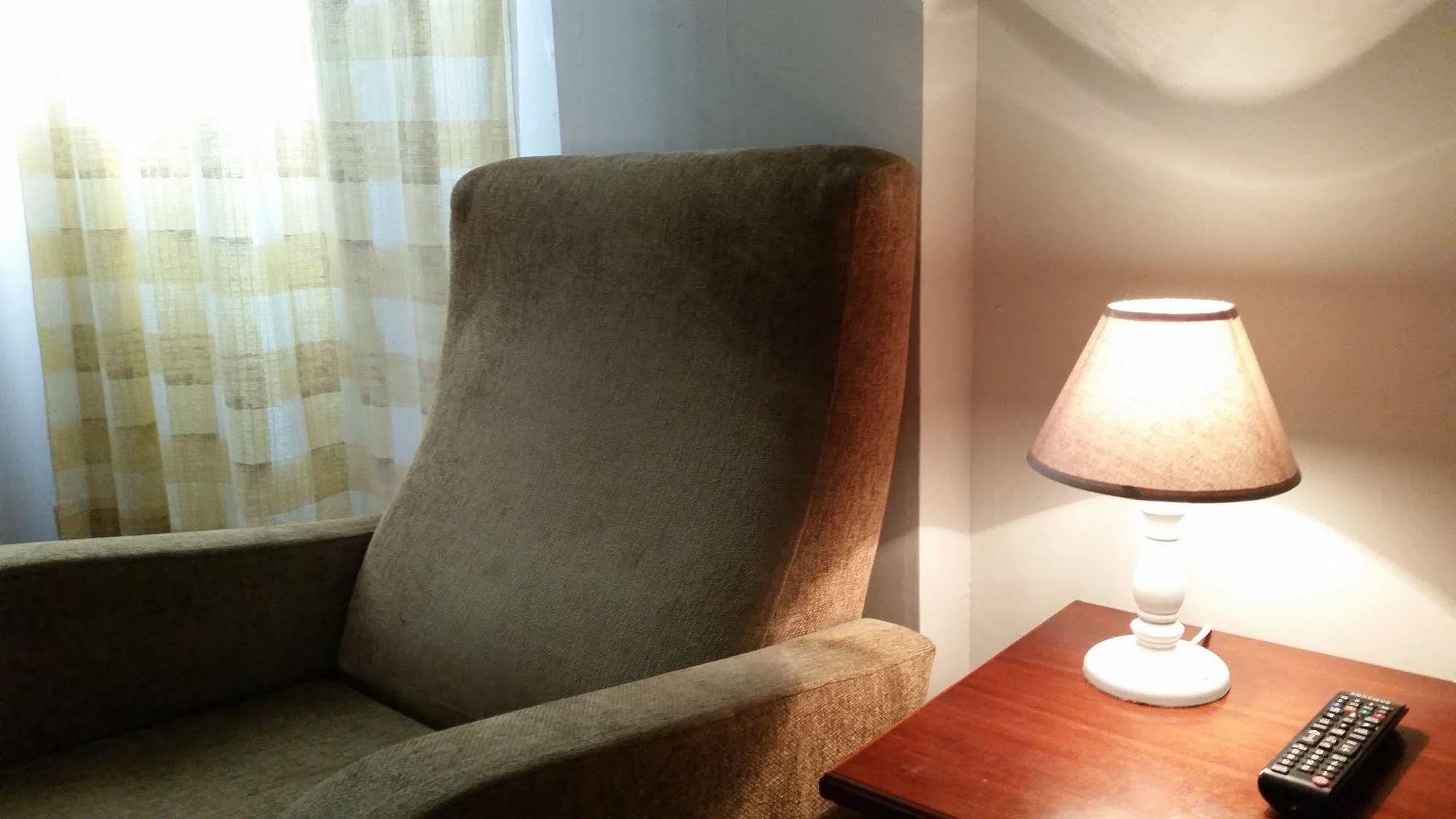 Hostal Lk Barcelona Bagian luar foto